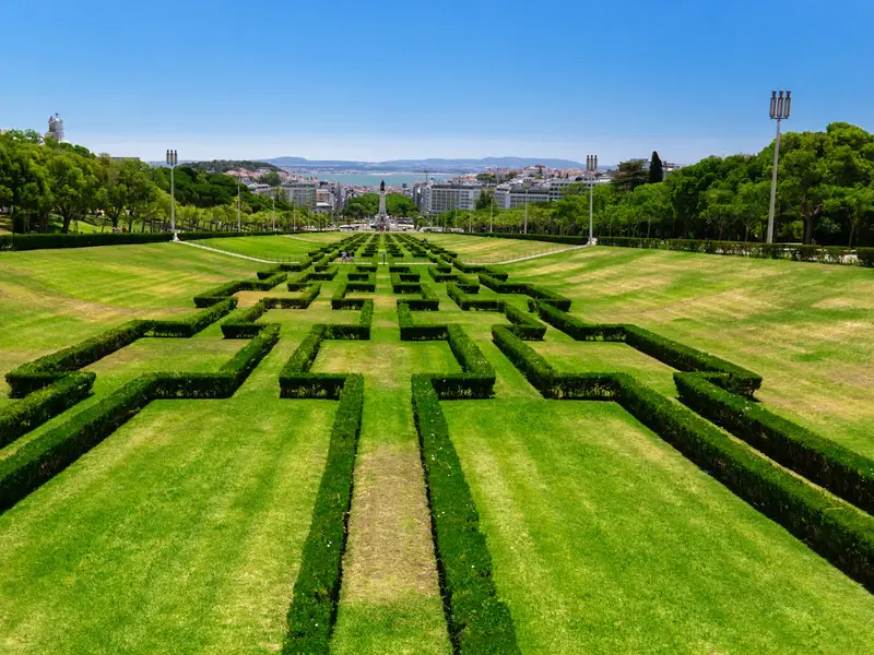 Hedge parterre of Parque Eduardo VII