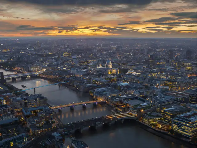 Themse und St Paul's vom Shard aus